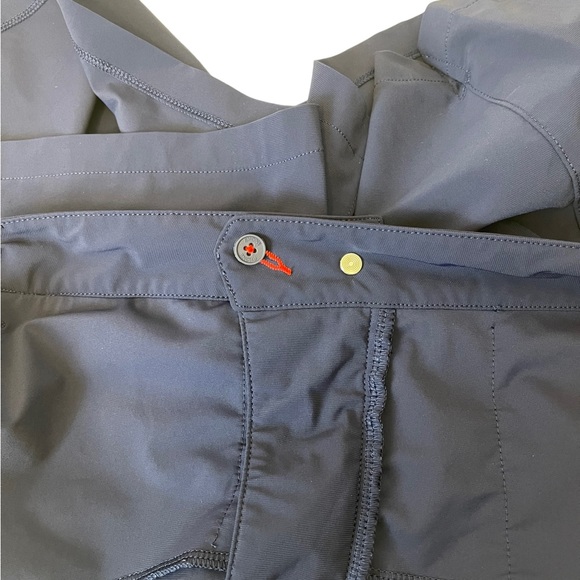 RHONE Eppure Si Muove Navy Blue Stretchy Size 40 Slate Resort Performance Shorts - Picture 4 of 11